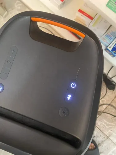 Caixa JBl 100
