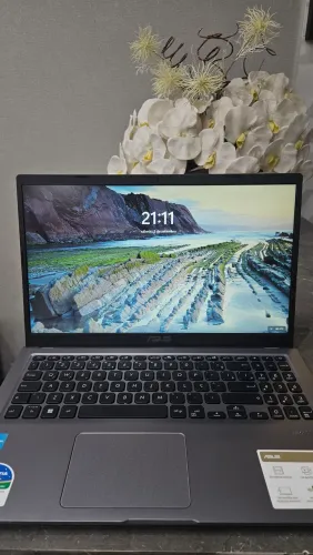ASUS VivoBook X515KA 15,6" - Pouquíssimo uso