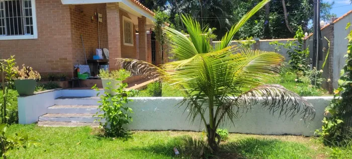 *VENDE-SE CASA COM ESCRITURA DEFINITIVA*