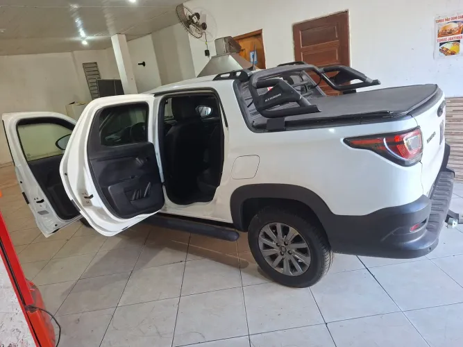 Fiat Strada Freedom 1.3 Flex 8V CD 2021