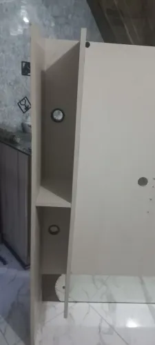 Vendo Rack de TV em madeira MDF do tipo forte.