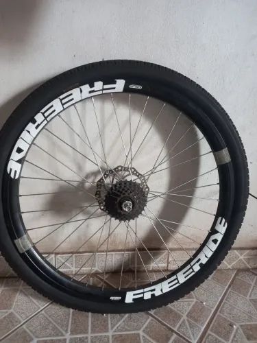Rodado trazeiro 26 só filé semi novo v Max
