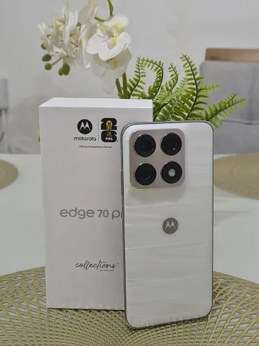 Moto Edge 70 Pro 12/256