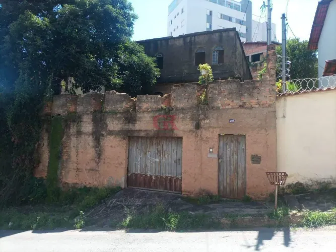 Casa à venda, 7 quartos, 1 suíte, 3 vagas, Havaí - Belo Horizonte/MG