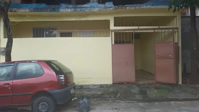 Casa Em Condomínio na Estrada da Água Branca