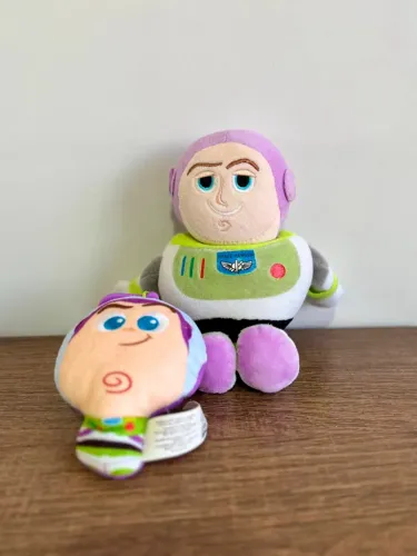 Kit de Pelúcias Buzz Lightyear - Toy Story