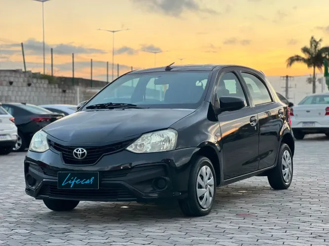 Toyota Etios X 1.3 Flex 16V 5P Mec. 2019