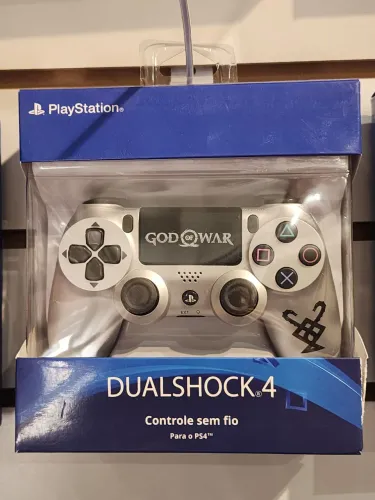Detone com essa skin poderosa de god of war no seu controle de ps4