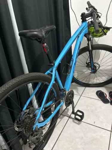 Bicicleta OGGI hacker sport 29