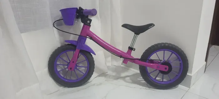Bicicleta de equilibrio infantil