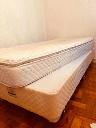 cama de solteiro