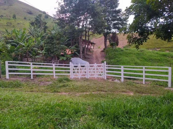 Linda propriedade a venda próximo a Poções 