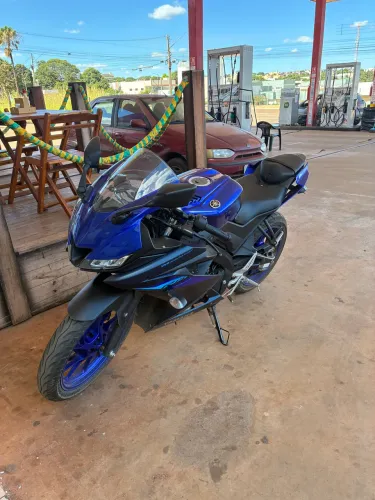 Yamaha R-15 2025