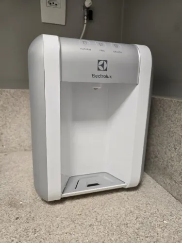 Purificador de Água Electrolux PE11B Bivolt Água Gelada