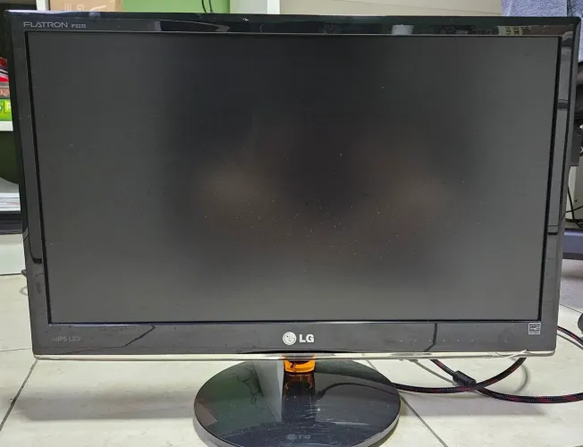 Monitor LG Flatron IPS236V