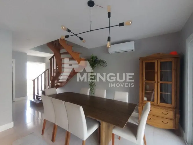 Aluga-se Casa condomínio , 4 dormitórios com 220m² por R$ 5.500,00.