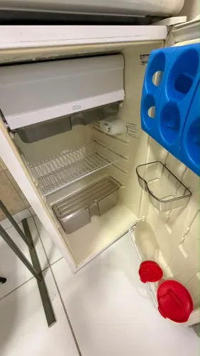 Vendo frigobar