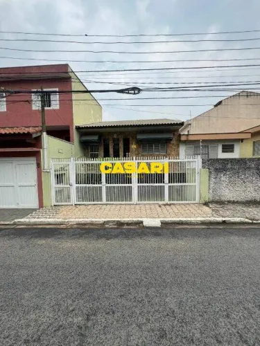 Sobrado 2 Dormitórios à Venda ou Aluguel no Rudge Ramos 150m², 4 Vagas e Ótima Localizaçã