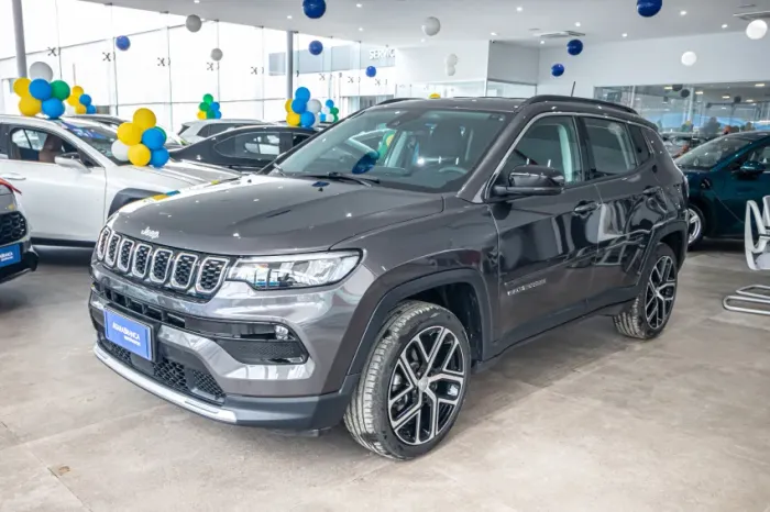 Jeep Compass Long. T270 1.3 TB 4X2 Flex AUT 2026