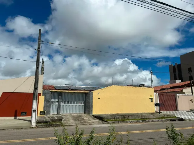Linda Casa 3/4 + Dependência 390M² De Terreno em Capim Macio