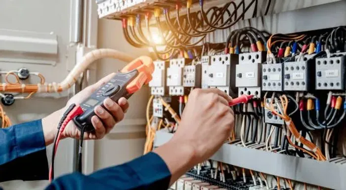 Técnico Emergência Elétrica 