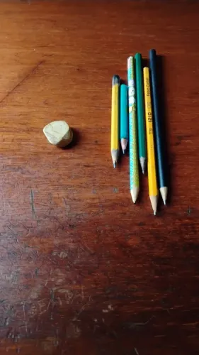 7 Lápis + Borracha