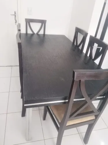 VENDO MESA DE JANTAR 6 LUGARES
