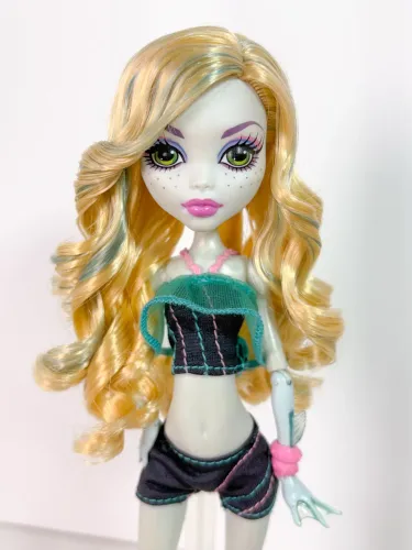 Boneca monster high lagoona