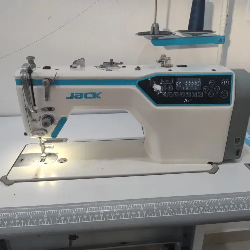Máquina de costura industrial - Jack A4e Eletrônica