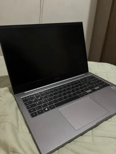 Notebook Samsung Book E30 Intel Core i3 10ª Geração | 4GB RAM | HD 1TB | Tela Full HD 15,6