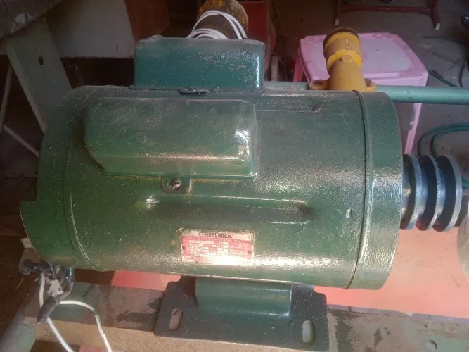 Motor elétrico 2 CV