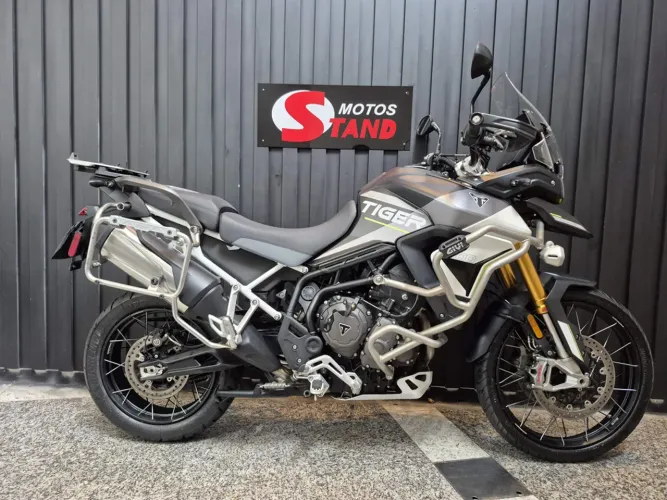 Triumph Tiger 900 900 cc