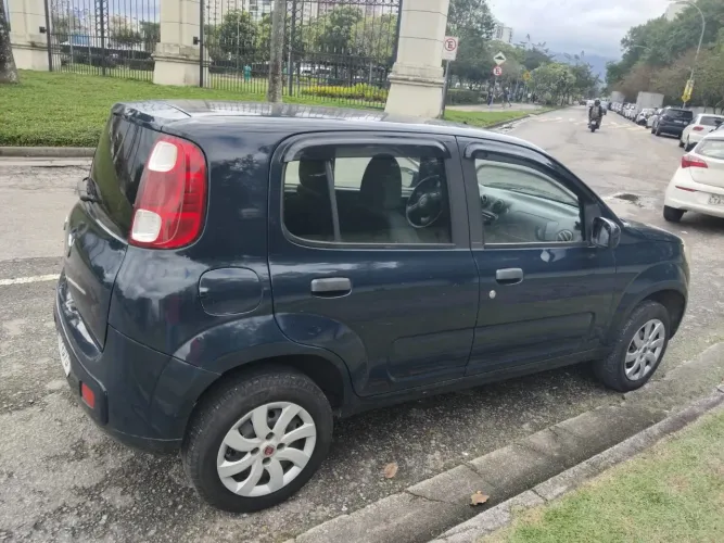 Fiat Uno Vivace Celeb. 1.0 EVO F.flex 8V 5P 2011
