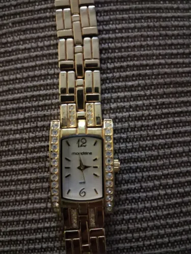 Relogio feminino mondaine