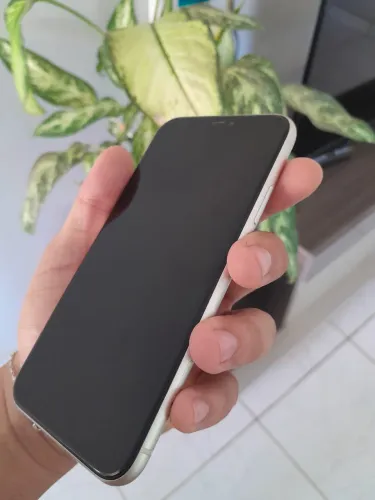 ? OPORTUNIDADE! Vendo iPhone 11