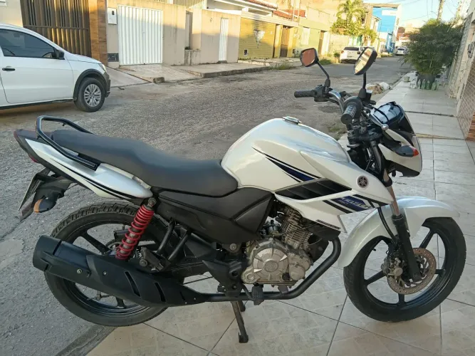 Fazer branca150 2014 conservada