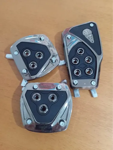 Pedaleira esportivo para carro