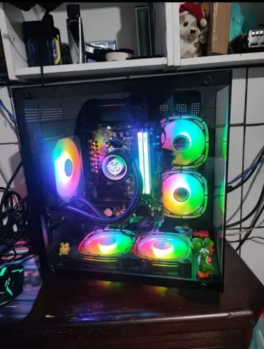 Vendo Pc gamer am5 rizer 5 8600g tudo peças novas montado em maio 2025.