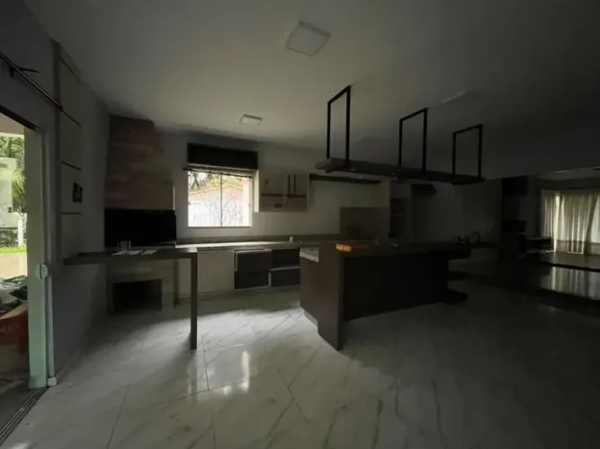 Casa 239m² com Terreno 1125m² || DESOCUPADA || Presidente Getúlio-SC | Niterói - 3 Dorms,
