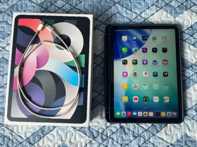 iPad Air (4ª Geração) Wi-Fi 64GB
