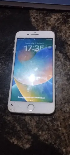 iPhone 8 plus - 64gb.
