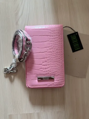 Bolsa porta celular croco Santa Lolla. Nova!