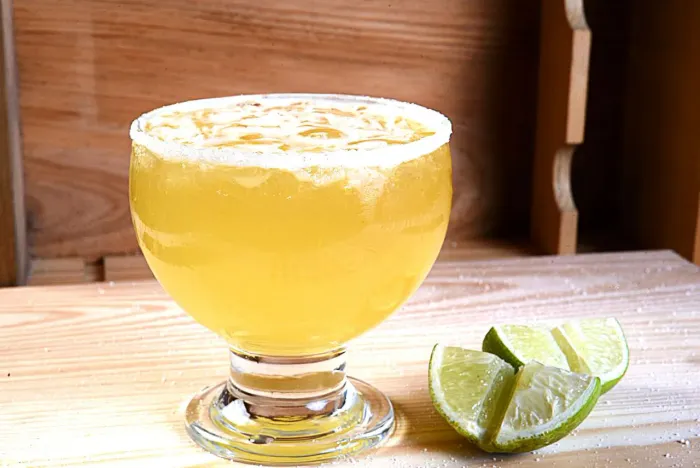 1 vaga para copeiro (bar man)