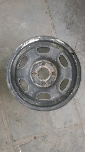 Roda aro 13 vw gol quadrado santana