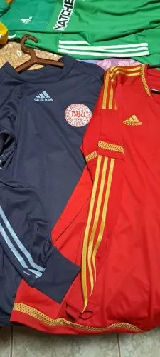 Camisa adidas do Forrest e seleção da Dinamarca