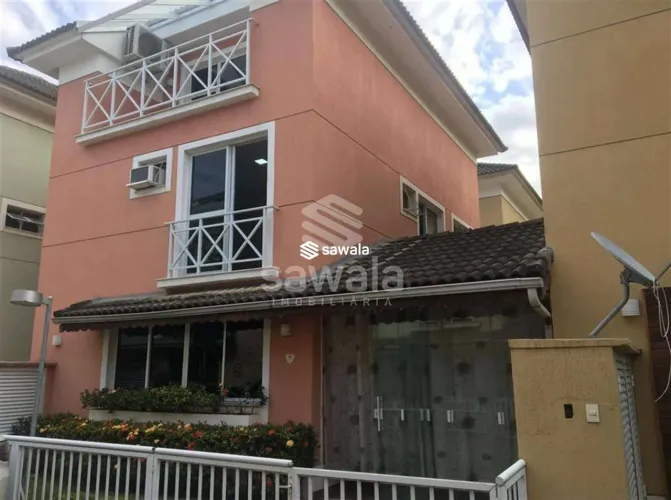 Casa à venda com 204,00m² e 4 quartos em Recreio dos Bandeirantes, Rio de Janeiro - RJ