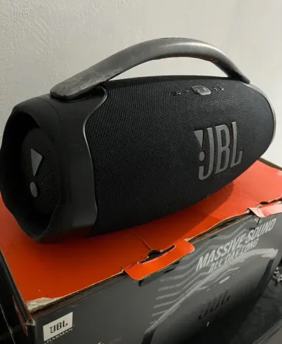 Vende se Jbl x3