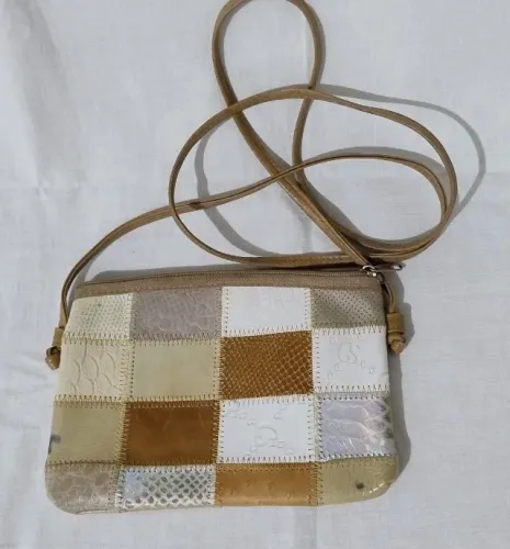 Bolsa pequena transversal couro