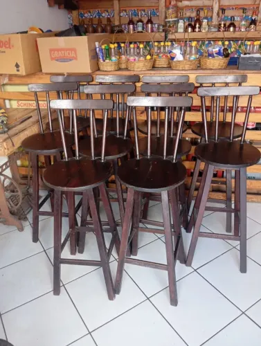 Banqueta alta 