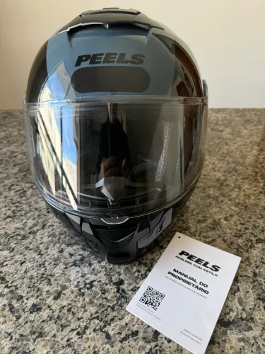 Capacete usado 3 vezes novo
